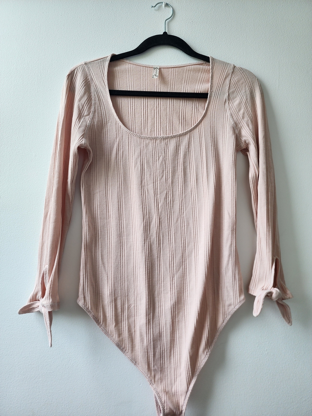 Ribbed Scoop Neck Long Sleeve Bodysuit - Blush Pink